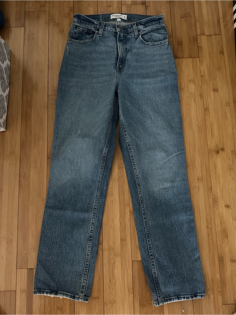 Abercrombie 90s straight ultra High-Rise Women Jeans - medium wash